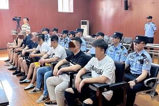 波普谈防守库里：就是做好准备 保持专注 然后减少犯错